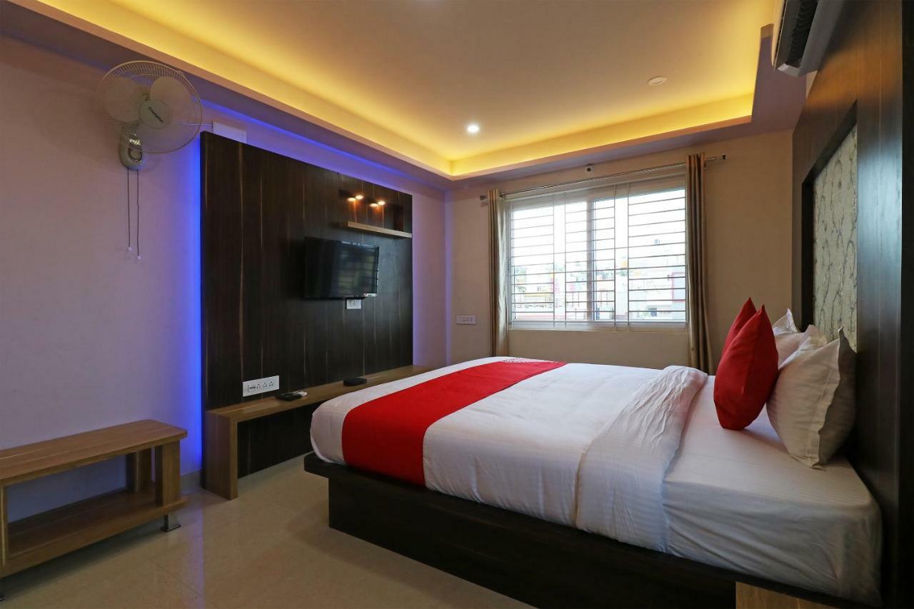 Oyo 37349 Sai Palace Chik Banavar Ngoại thất bức ảnh