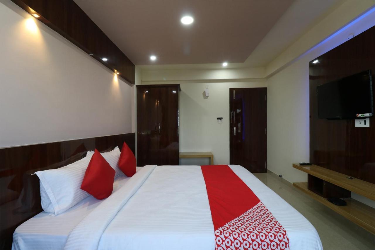 Oyo 37349 Sai Palace Chik Banavar Ngoại thất bức ảnh